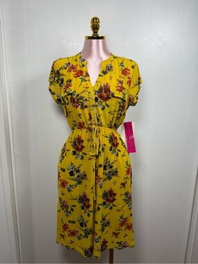Siren Lily Maternity Yellow Floral Dress Size M NWT Button Front Tie Waist
